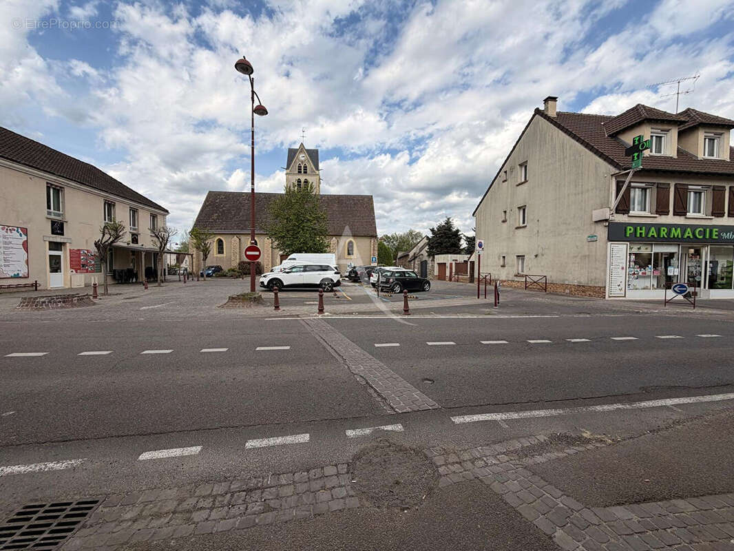 Appartement à CHEVRY-COSSIGNY