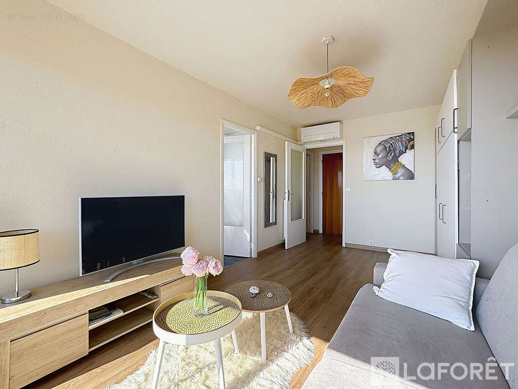 Appartement à ROQUEBRUNE-CAP-MARTIN