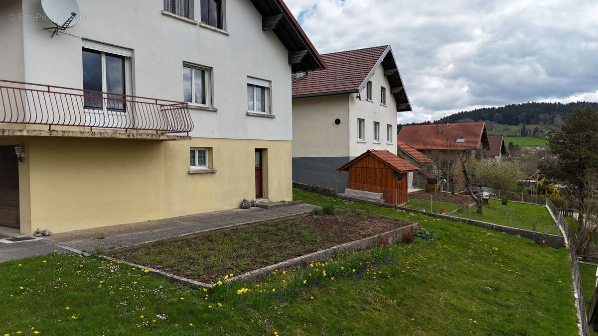 Maison à LES FINS