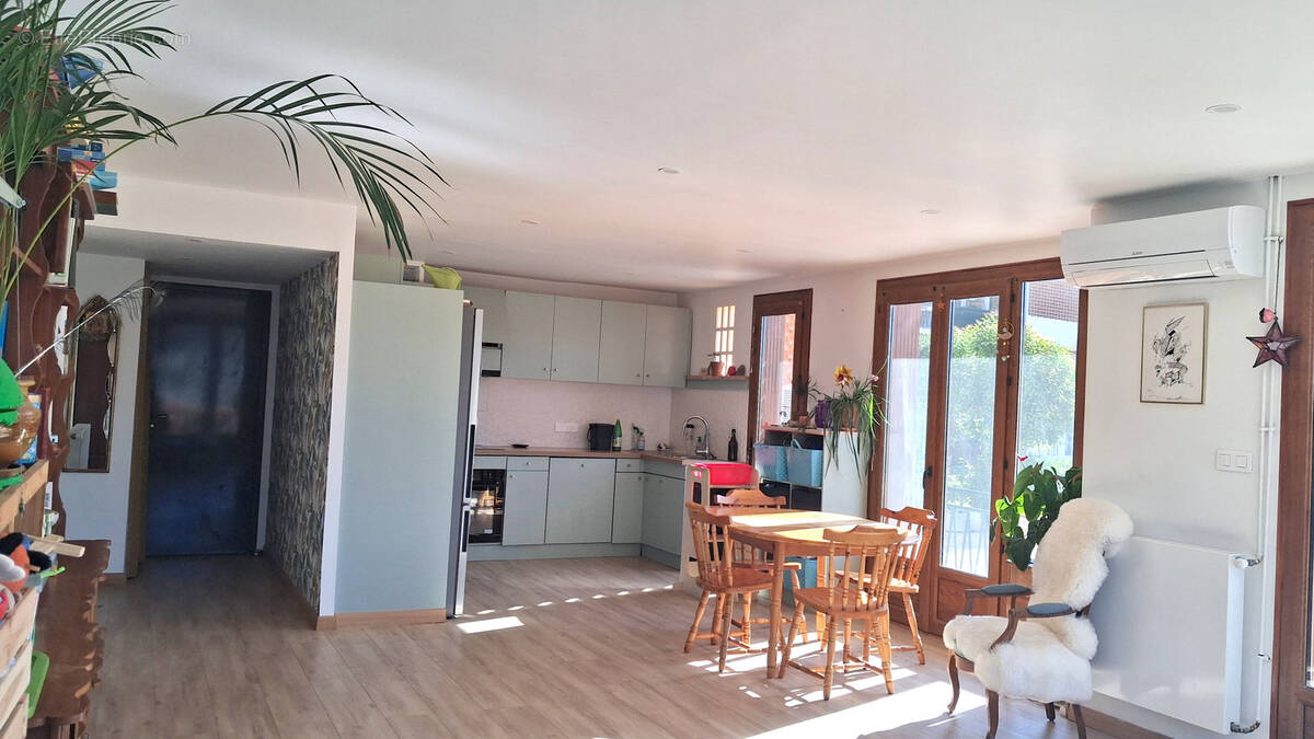Appartement à MARSEILLE-16E