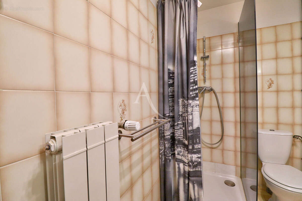 Appartement à GREOUX-LES-BAINS