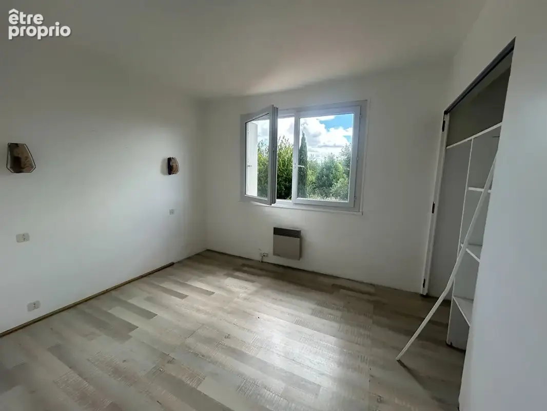 Maison familiale à Fouras avec grand extérieur arboré - photo 9