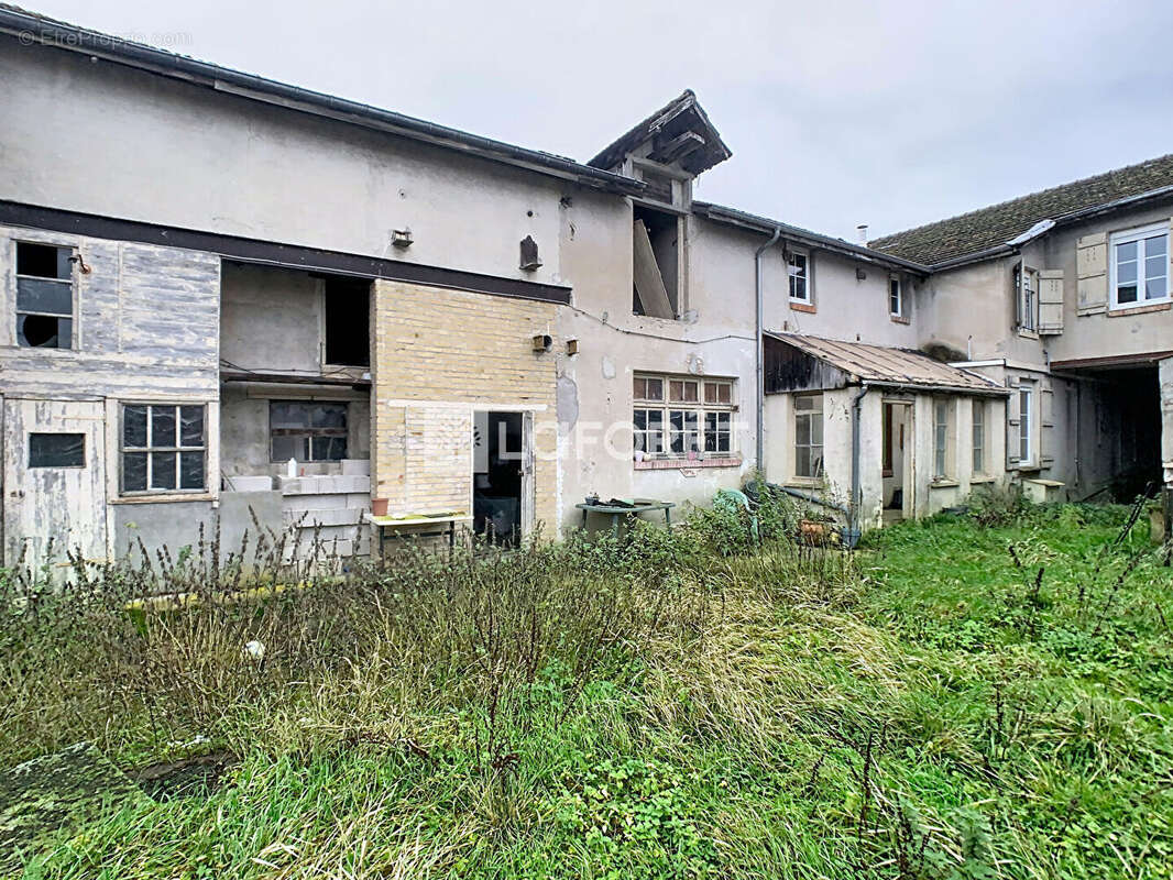 Maison à VILLE-SUR-TOURBE