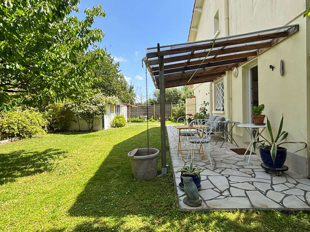 Maison à SAUJON
