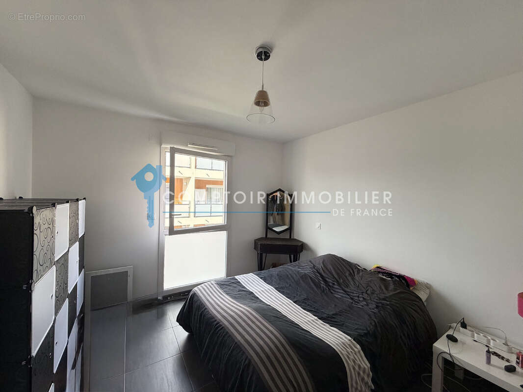 A VENDRE *** Nimes *** Appartement 2 Pièces 41 m2 avec place de parking - photo 4