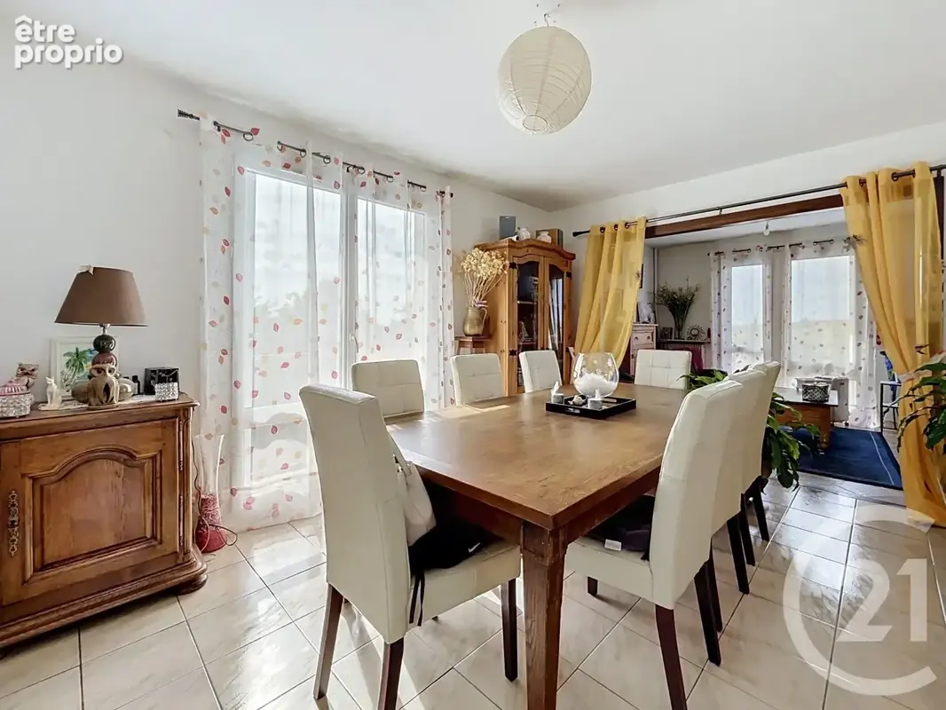 Appartement 4 pièces 70 m² à vendre à Romilly-Sur-Seine (10100) - photo 1