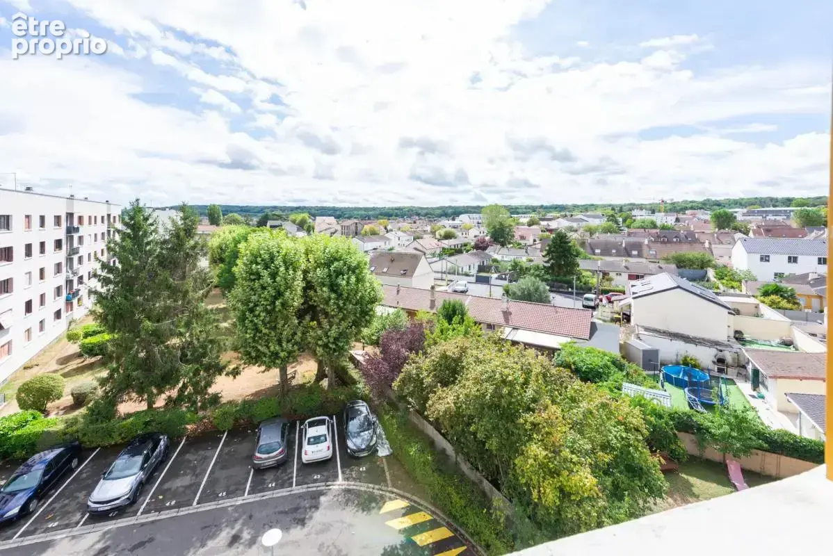 Appartement de 4 pièces de 80 m² à Les Clayes-sous-Bois - photo 8
