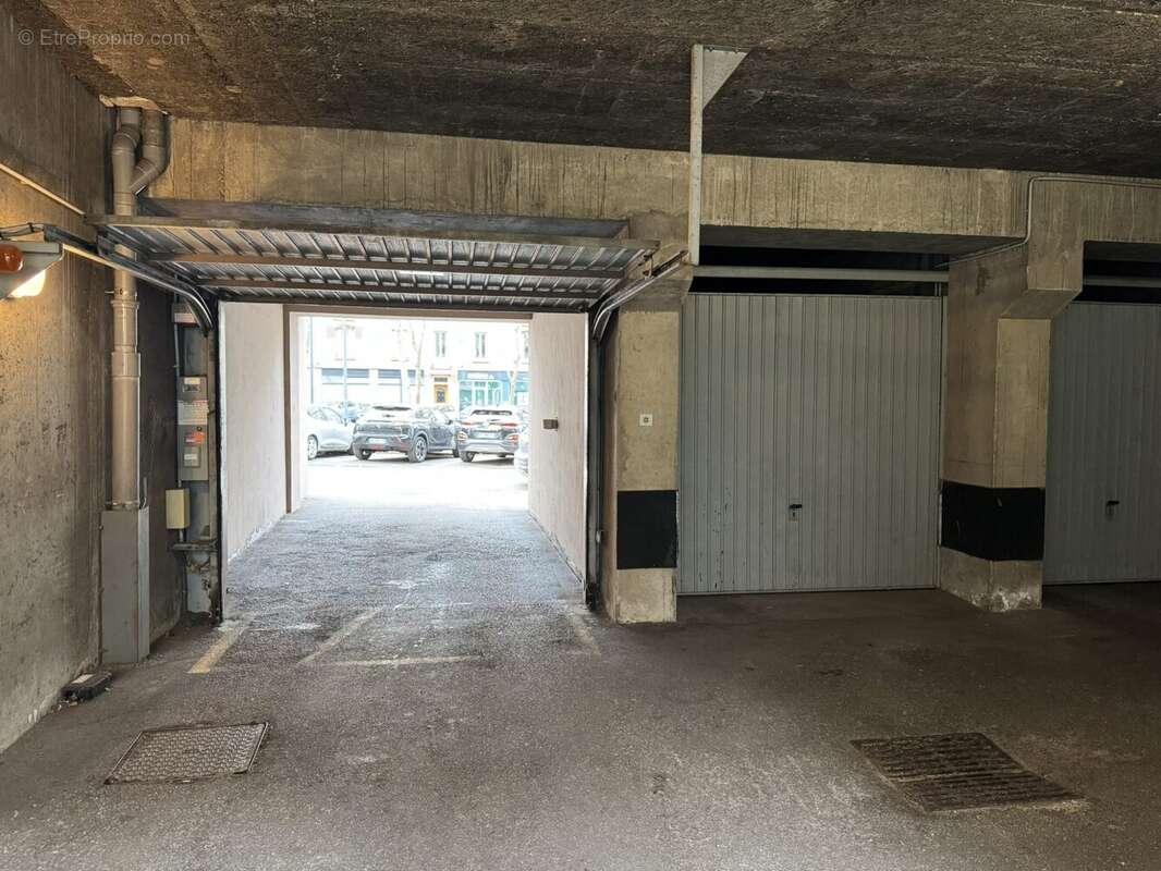 Appartement 103 m² à Saint-Etienne  - photo 9