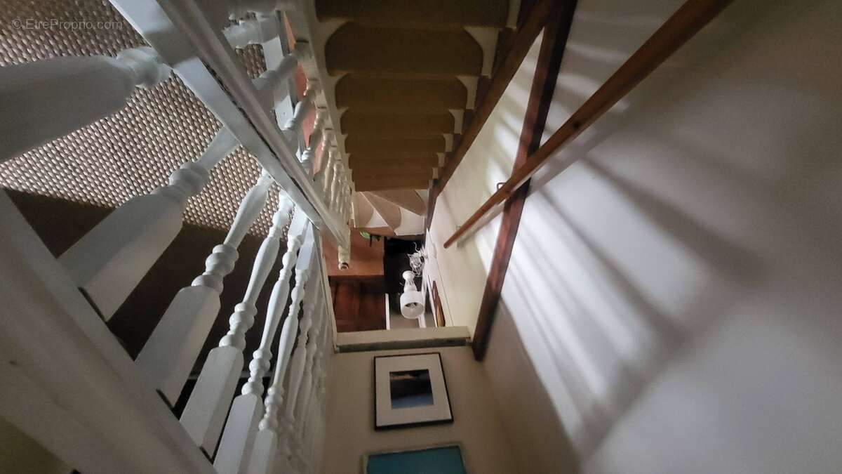 Maison à SAINT-DENIS-LE-GAST