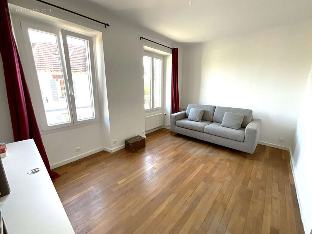 Maison à MONTIGNY-LE-BRETONNEUX