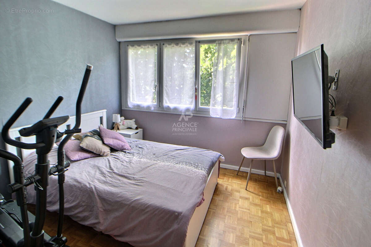 Appartement à VERNEUIL-SUR-SEINE