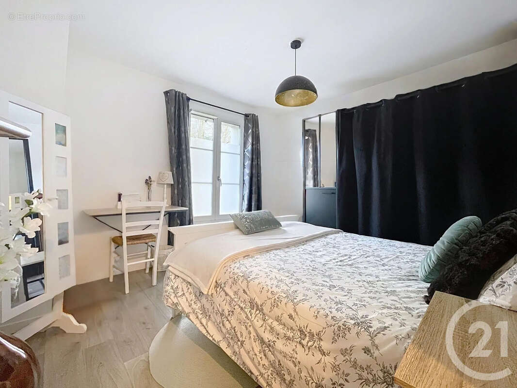 Appartement à MOISSY-CRAMAYEL