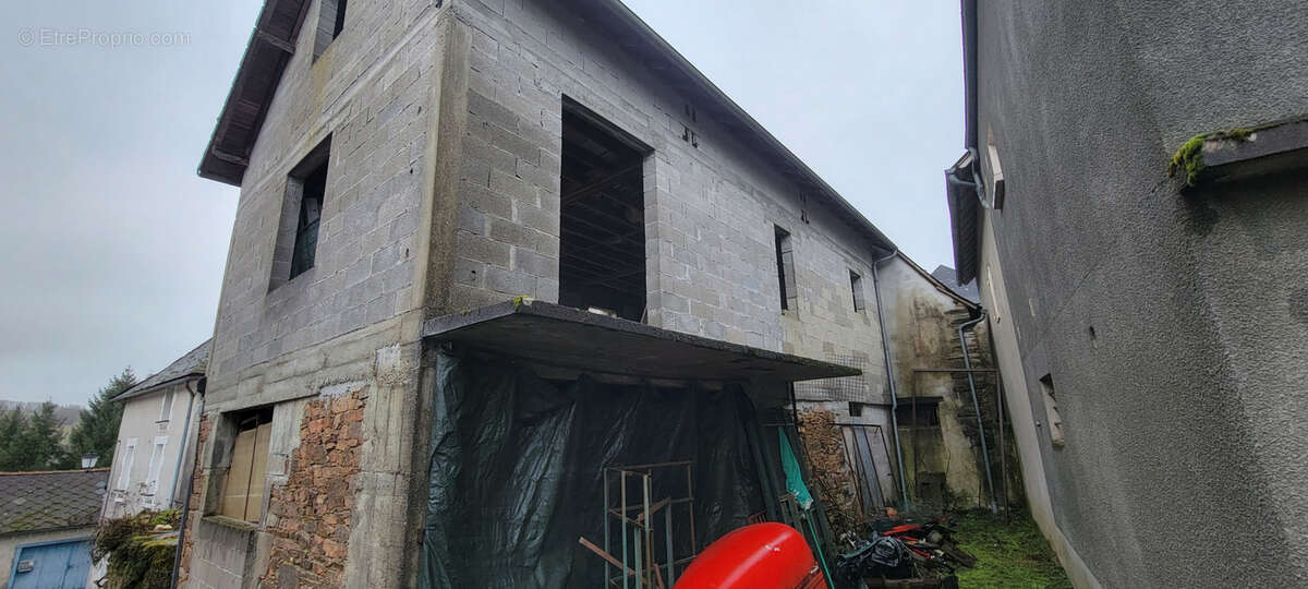 Maison de caractère avec jardinet et dépendance   Cœur de Beynat - photo 14