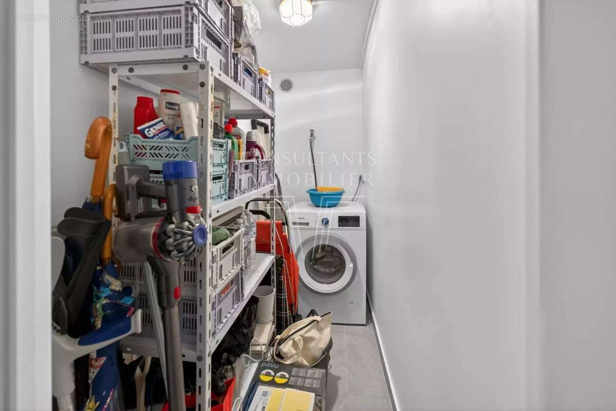 Appartement à PARIS-7E