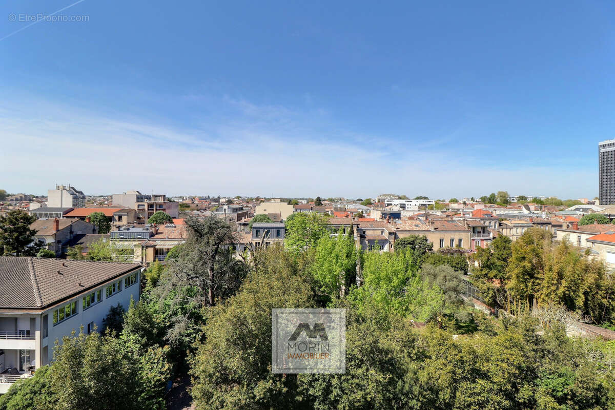 Appartement à BORDEAUX