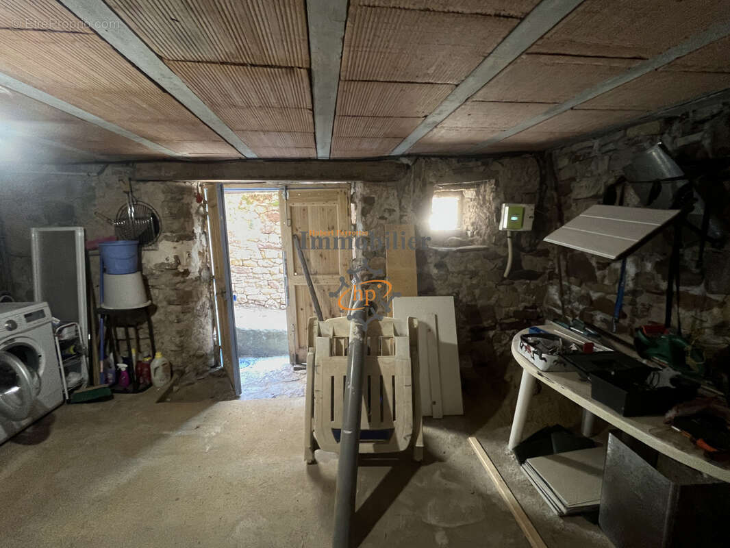 Vente maison de village avec grande terrasse. - photo 12