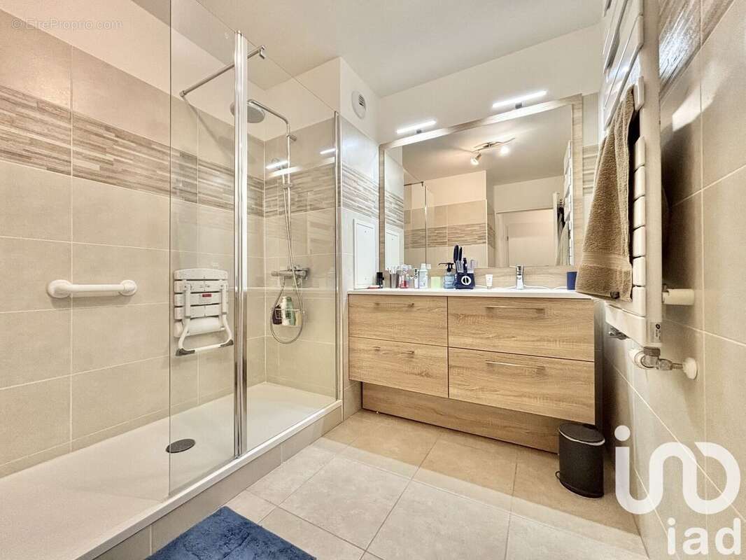 Appartement 77 m² à Nogent-Sur-Marne  - photo 9