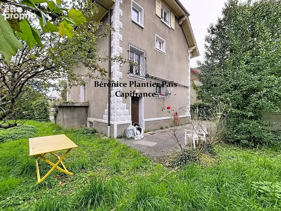 Maison à AMBILLY