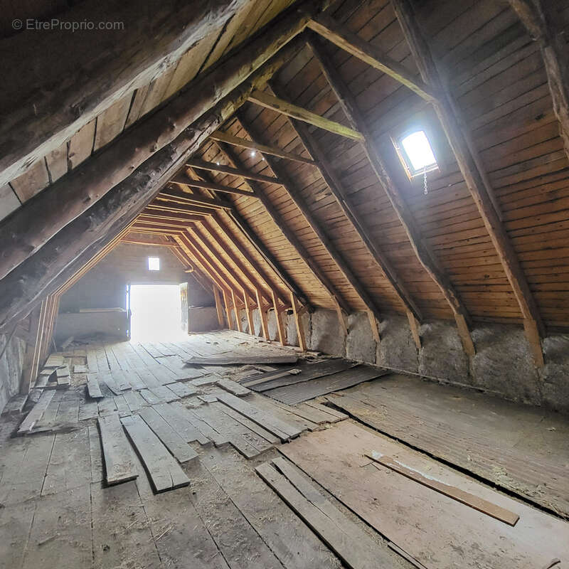 Maison à SEGUR-LES-VILLAS