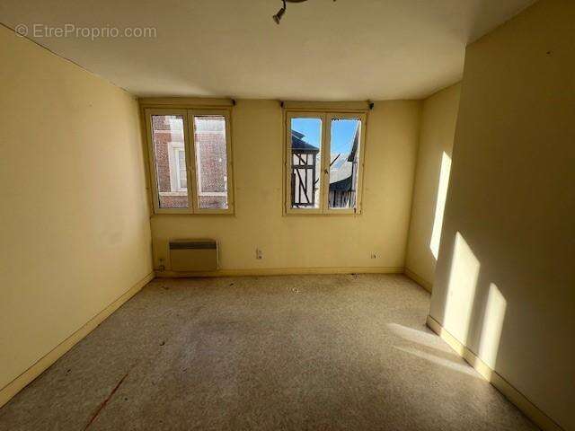 Appartement 250 m² à Bernay  - photo 4