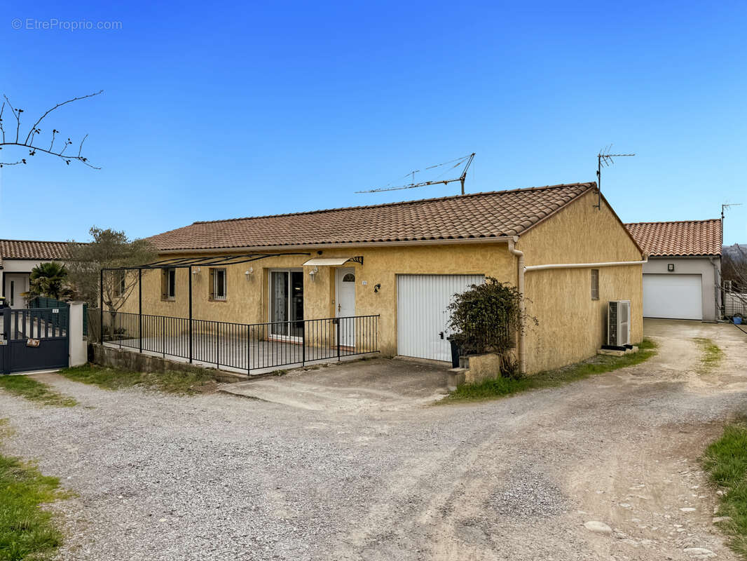 Maison à SAINT-PRIVAT