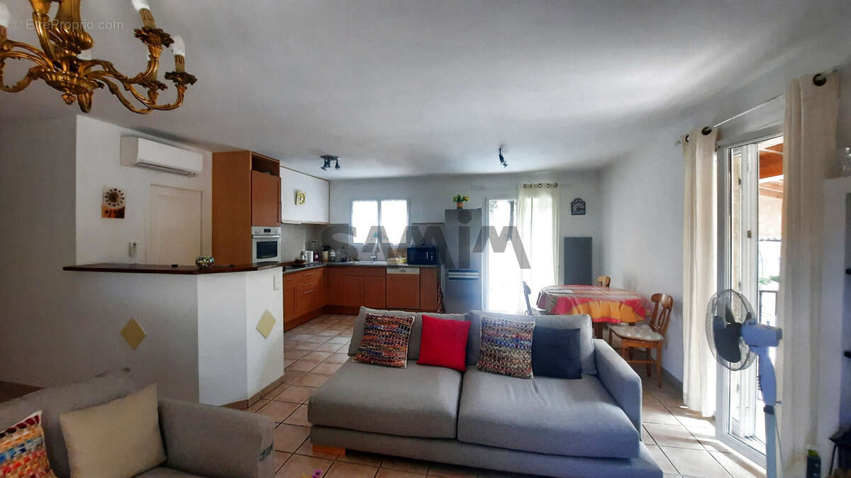 Maison à QUISSAC