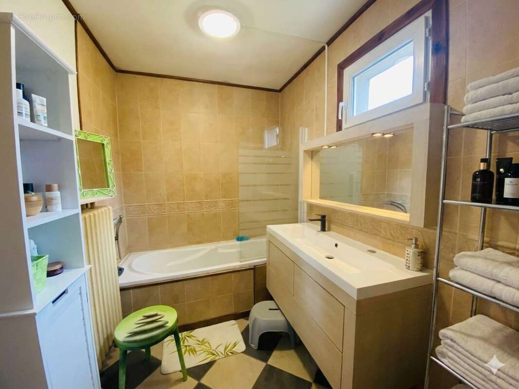 Maison 108 m² à Villeneuve-Sur-Yonne  - photo 7