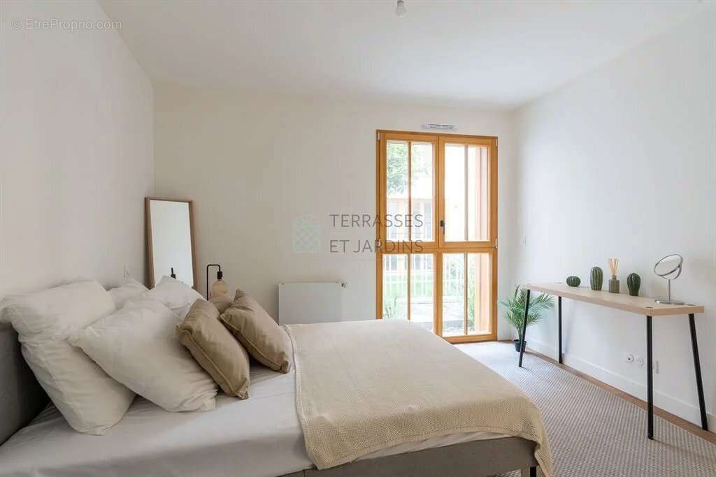 Maison à PARIS-12E