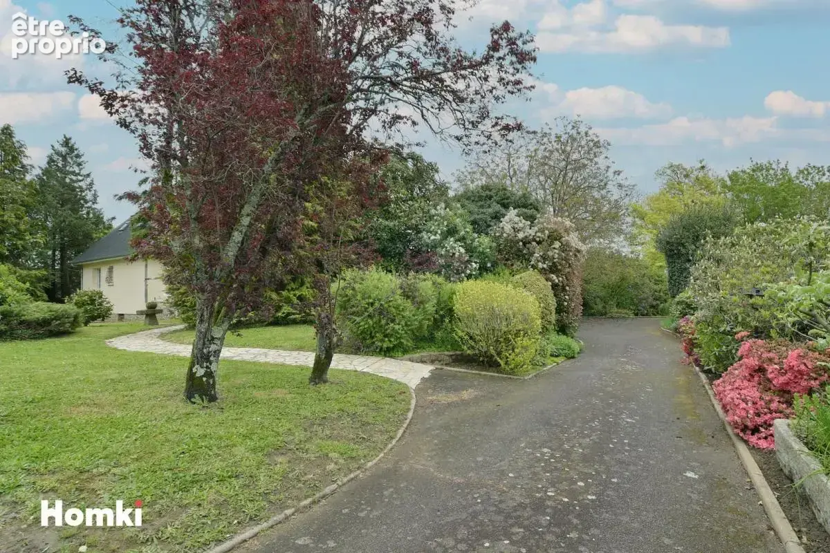 Maison/Villa T9 de 257 m² à Mayenne 53100 - photo 4