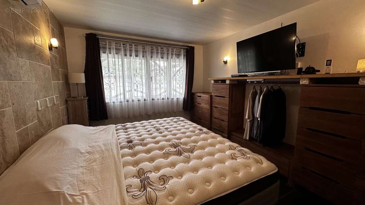 Maison à REMIRE-MONTJOLY