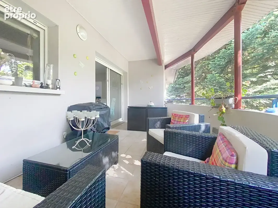Appartement T3 avec grande terrasse couverte à deux pas du lac de Christus - photo 7