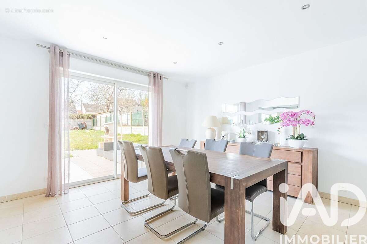 Photo 2 - Maison à MORANGIS