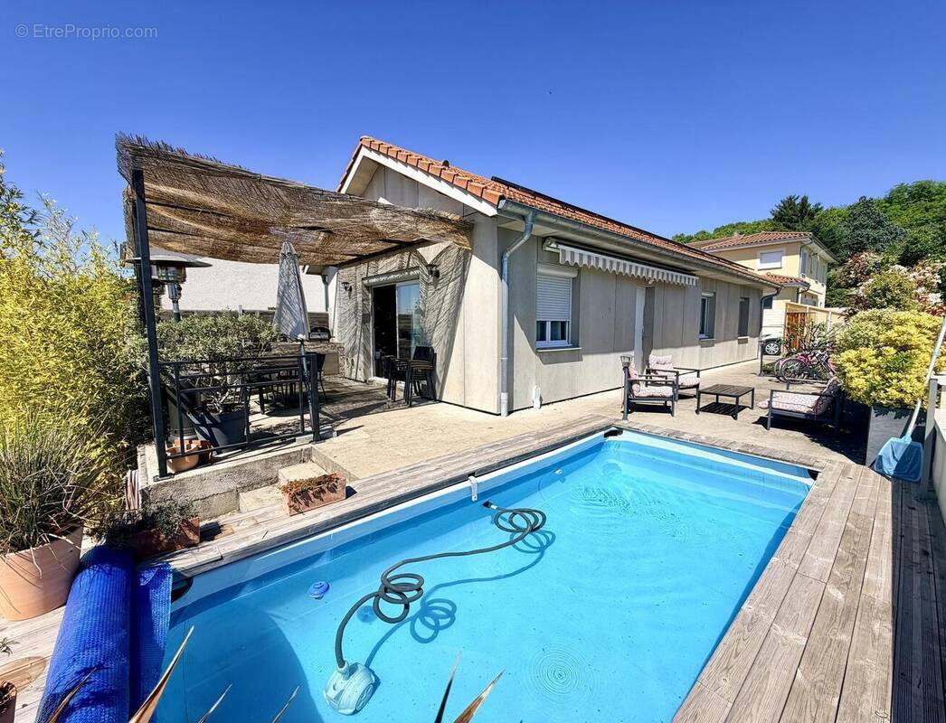 Photo 1 - Maison à REYRIEUX