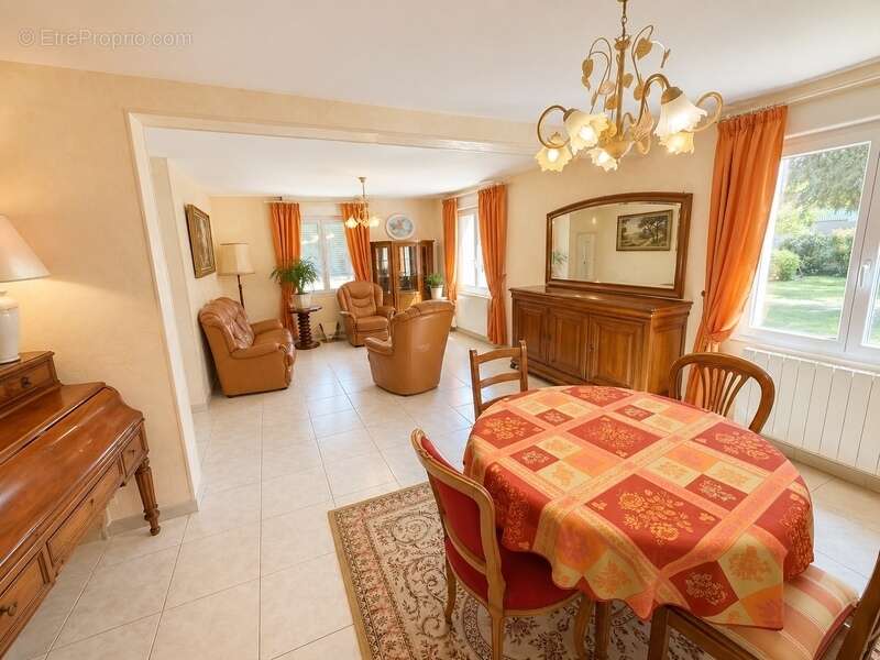 Maison à LA VESPIERE