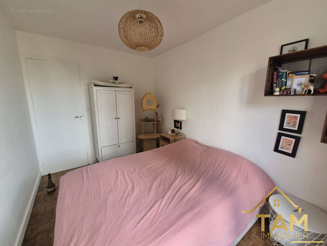 Appartement à SAINT-CYR-L'ECOLE