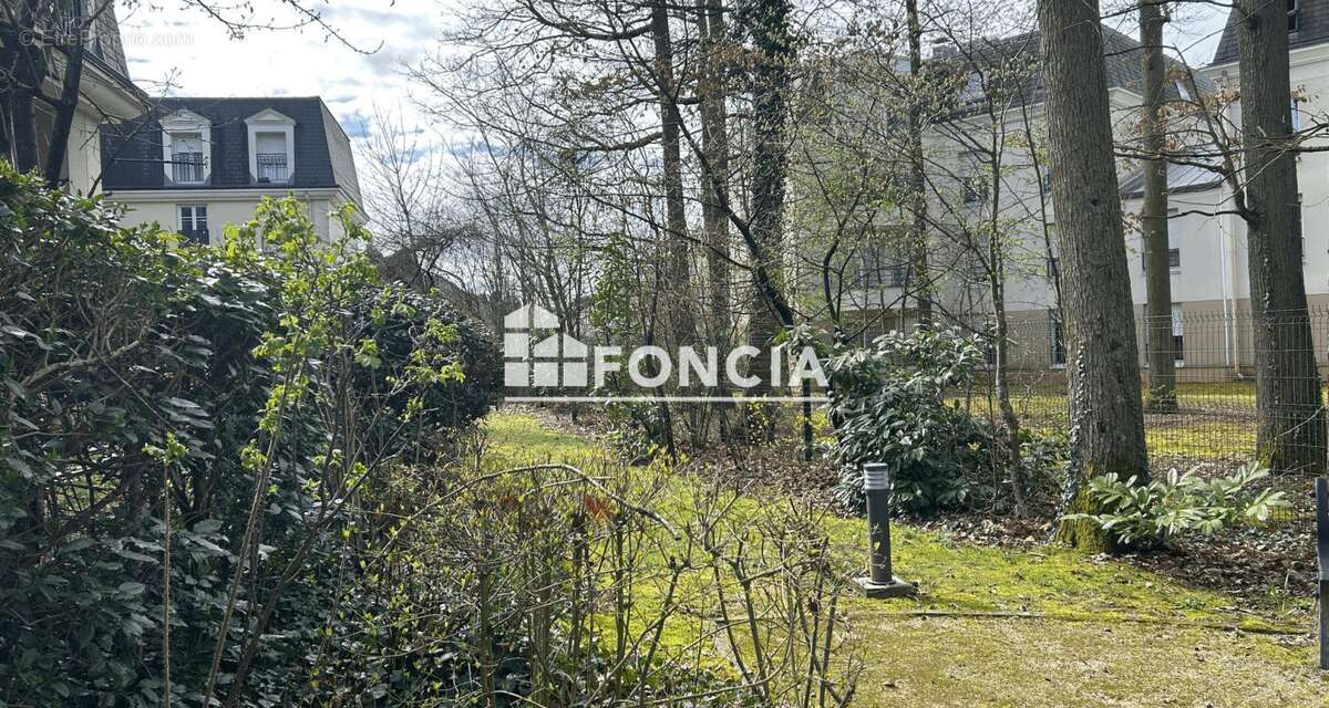 Appartement à LE PLESSIS-TREVISE