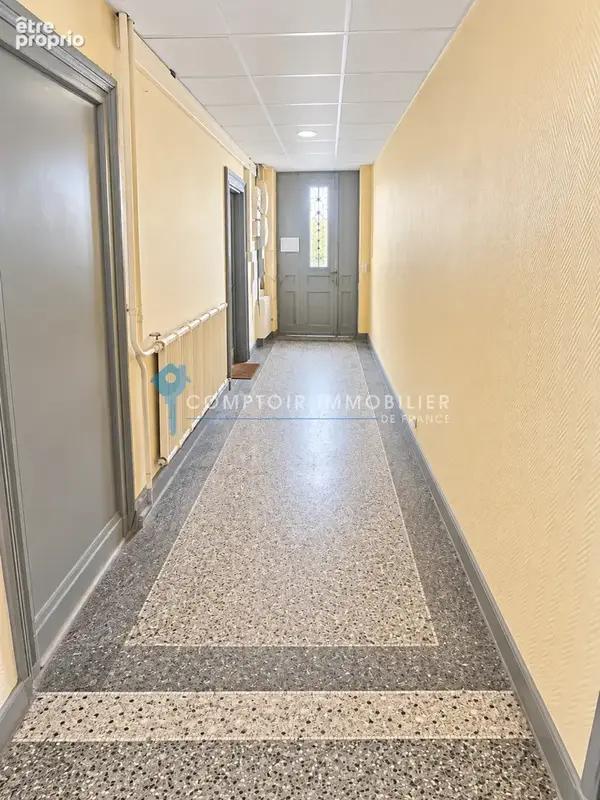 Dépt Hérault (34), à vendre MONTPELLIER Appartement T2 de 50 m2 + comble. - photo 5