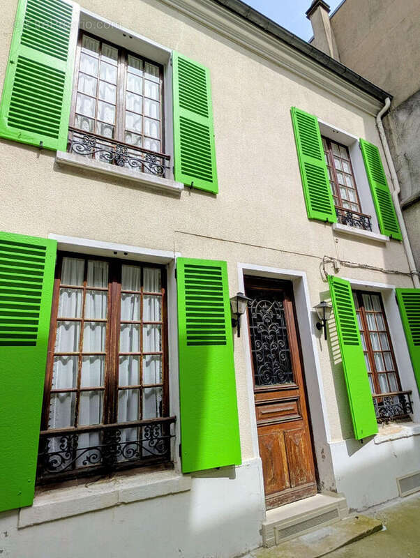 Maison à MAISONS-LAFFITTE