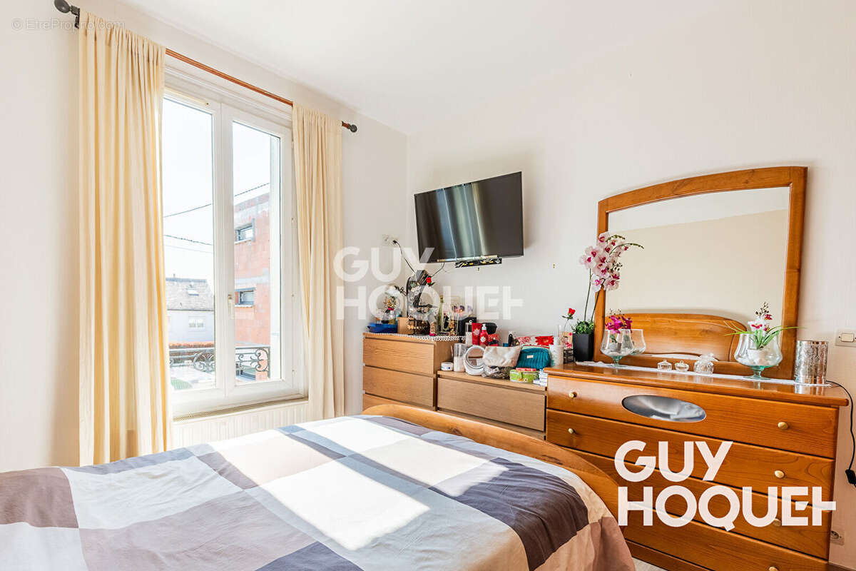 Maison à JUVISY-SUR-ORGE