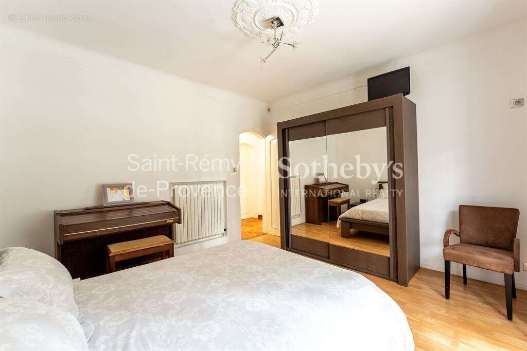 Maison à PLAN-D&#039;ORGON