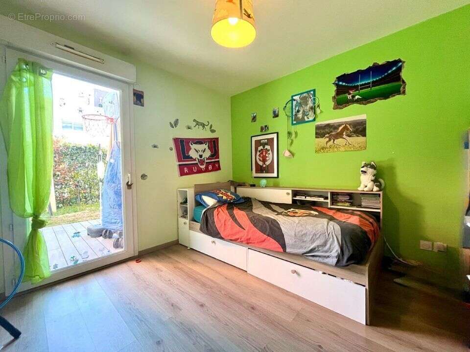 Appartement à CRANVES-SALES