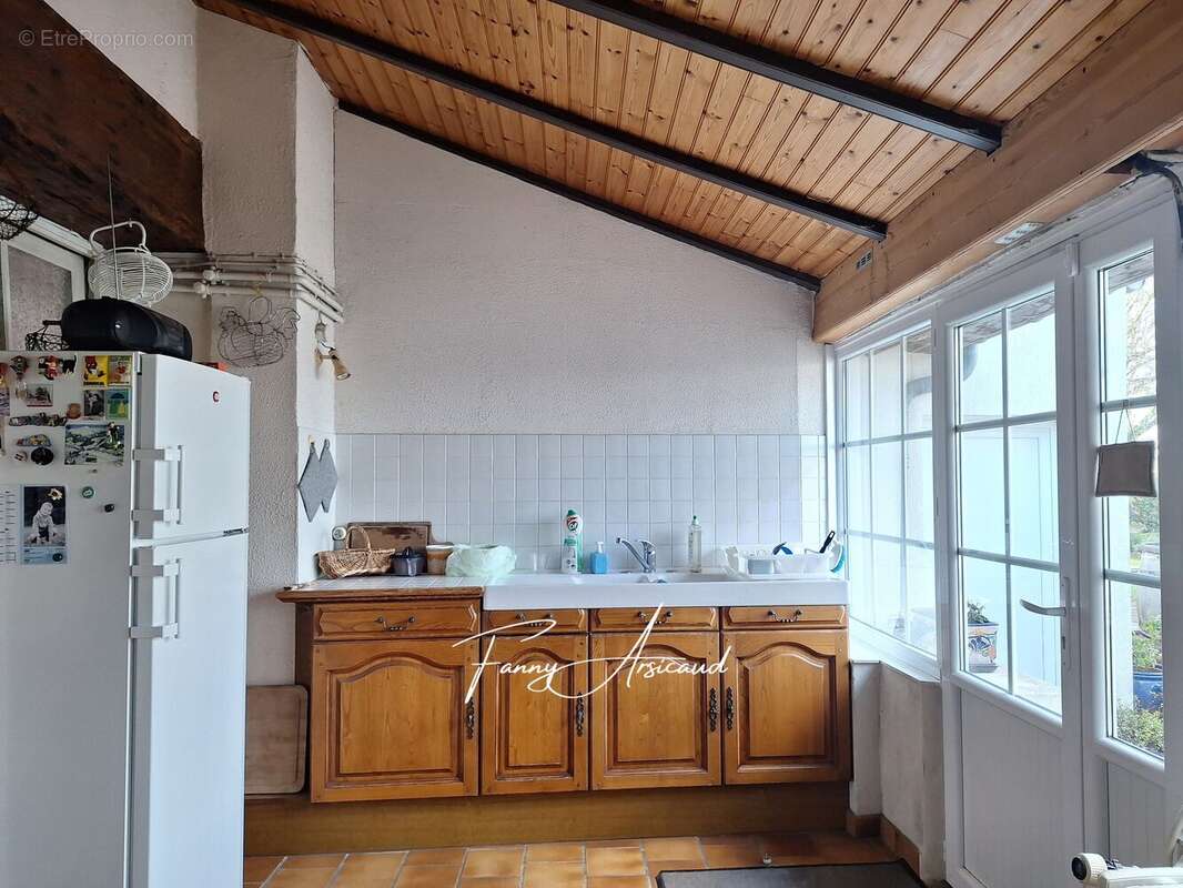 Maison à CHARRON