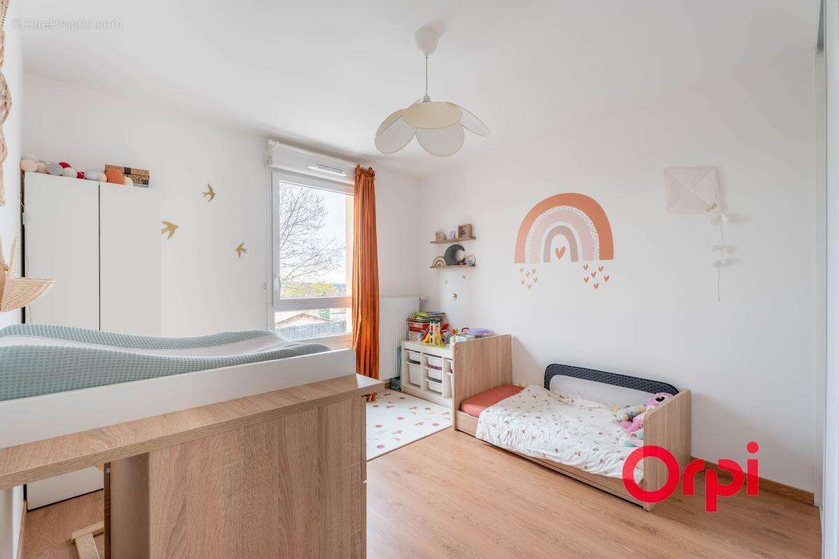 Appartement à FLEURIEUX-SUR-L'ARBRESLE