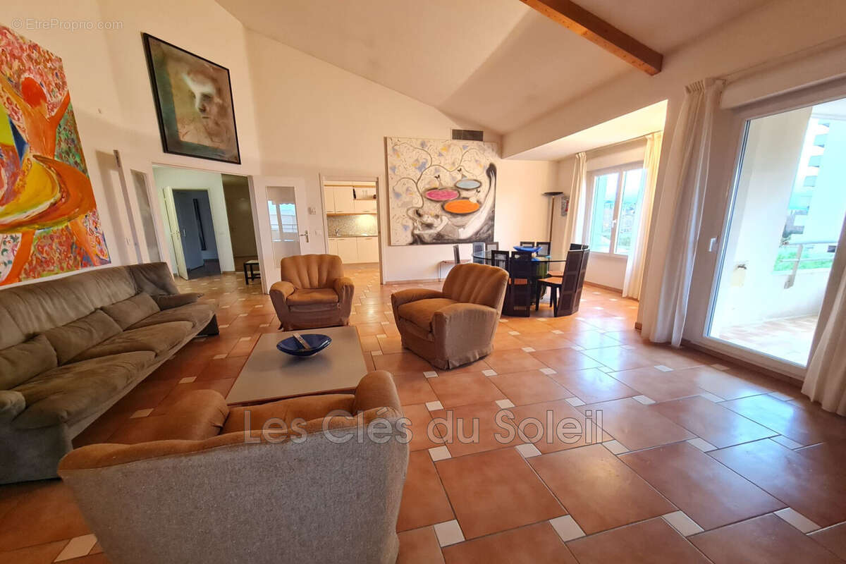 Appartement à HYERES