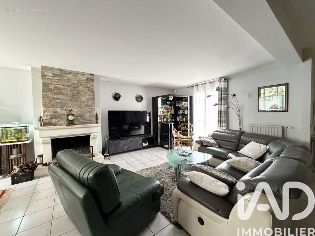 Photo 4 - Maison à MAROLLES-EN-HUREPOIX