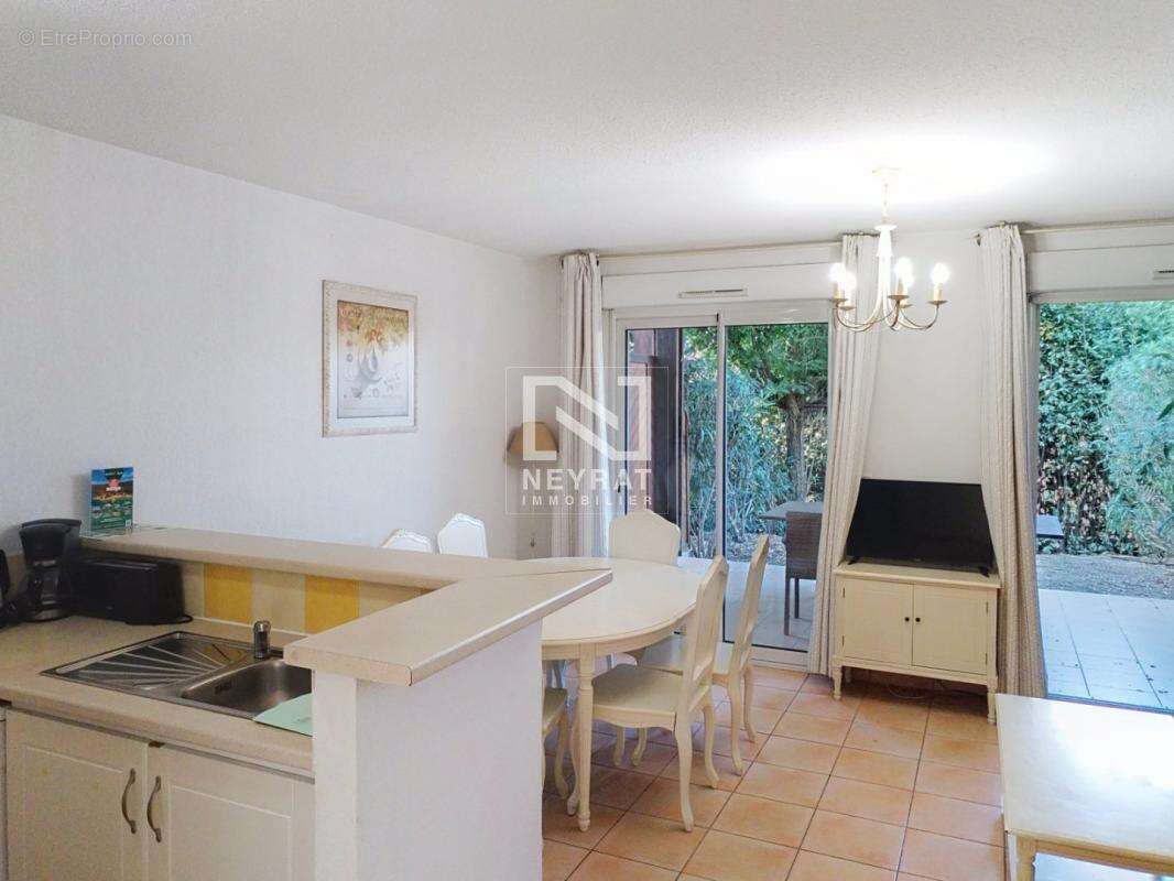 Appartement à MONTAUROUX