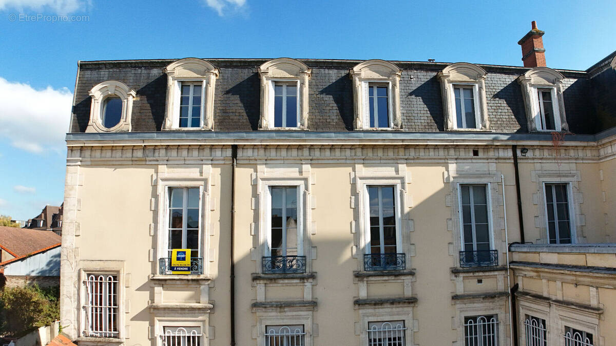 Appartement à MOULINS