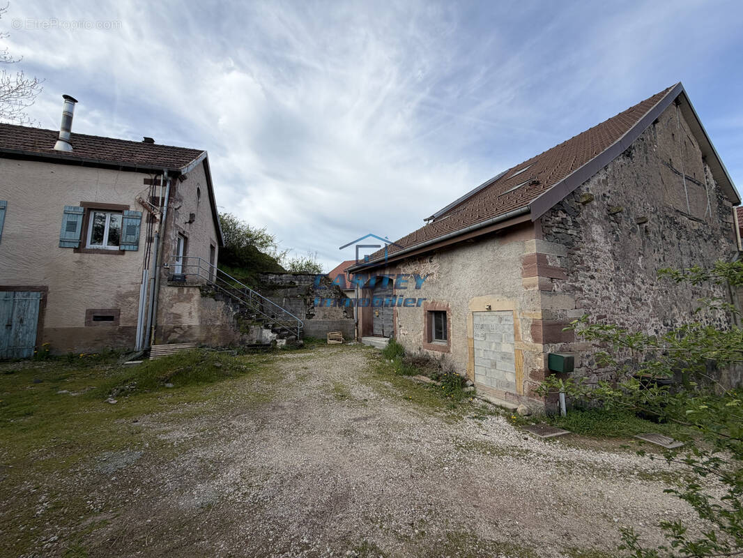 Autre à MELISEY