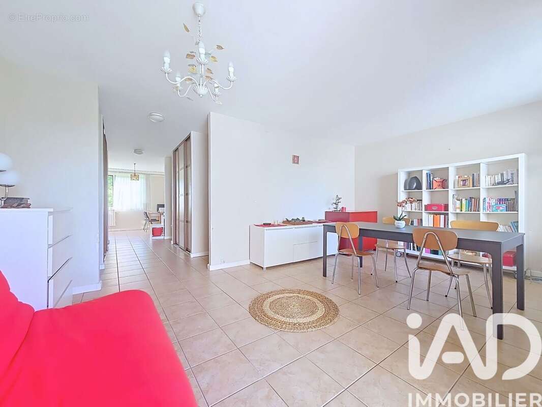 Photo 5 - Appartement à VAIRES-SUR-MARNE