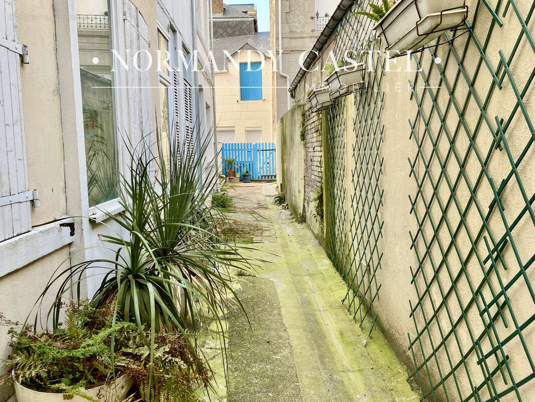 Maison à TROUVILLE-SUR-MER